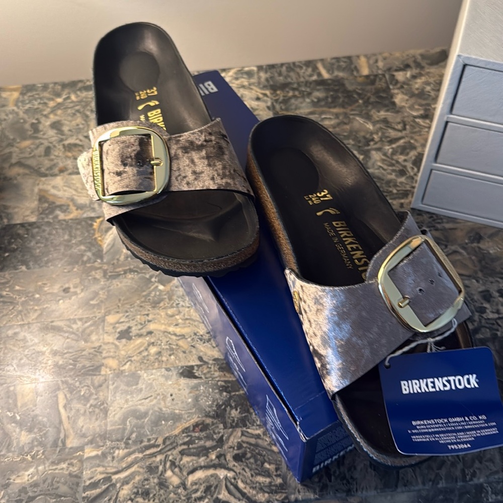 Birkenstock Madrid Big Buckle Rivet Logo